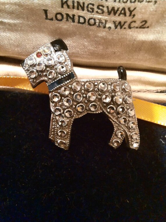 Art deco scottie dog terrier brooch pin in die_st… - image 9