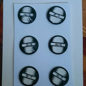 Buttons x 6 art deco green and white. Small 1.5cm  diameter.