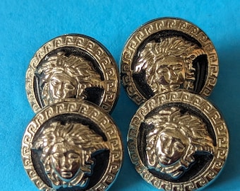 Buttons vintage Gianni Versace x 4. Boxed.