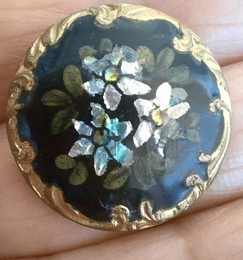 1 rare 19c champleve foil and gilt rococo button 22mm or 2.2cm diameter.