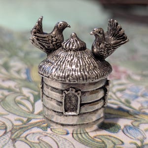 Silver Scenes Dove Cottage.c1992. 3.5 cm by 3 cm.
