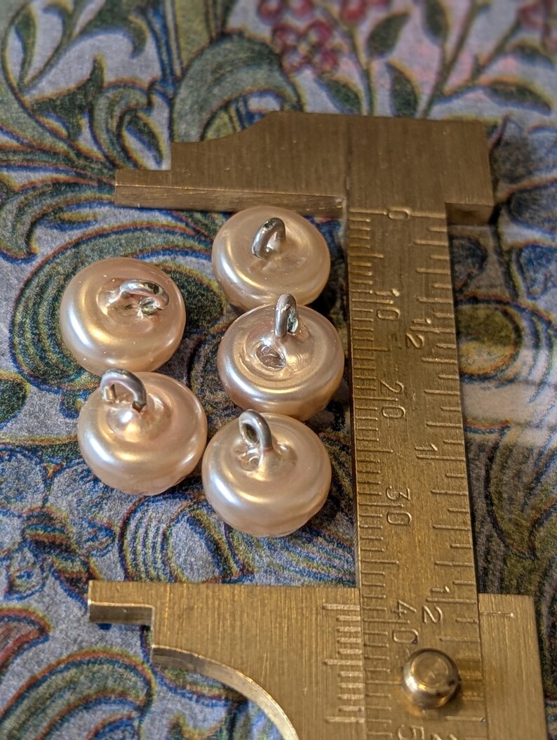 ヴィンテージ風パール加工プラスチックボタン5個セット – 溝付きメロン型、12mm、ミッドセンチュリークラフト用品 画像 6