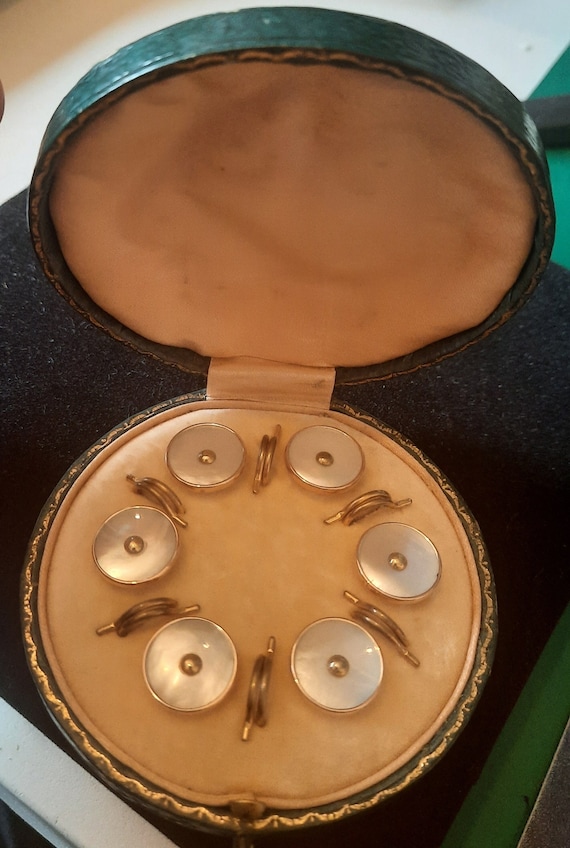 9ct Gold and Mother of Pearl Button Set. Boxed. - Etsy