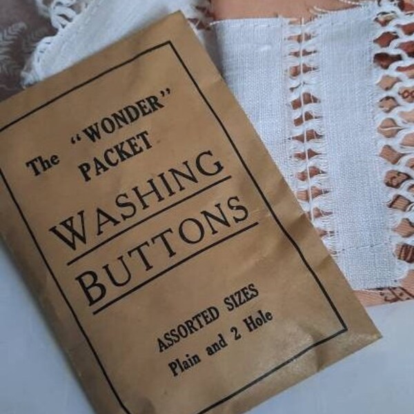 Linen buttons wonder pack in original antique packaging...unopened.