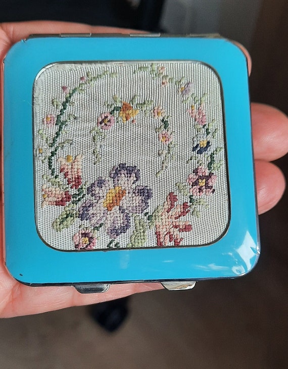 Stunning Micro petit point compact by Rowenta. - image 9
