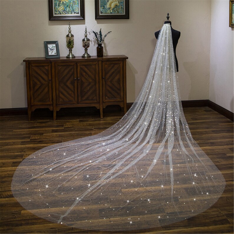 Shining Star Sequins Veil sparkling long Wedding Veil Flashing Gold Bridal Veil Glitter Veil Cathedral veil Gold Tulle with Gold Sequin