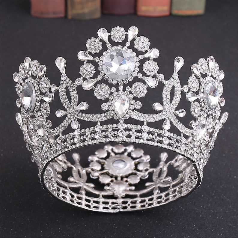 Royal Blue Crystal CrownSilver Weeding CrownBlue Crystal Bridal CrownRhinestone Photo Shoot CrownBeautiful Birthday Party Crown