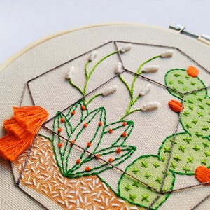 Download cactus embroidery, hand embroidery PDF, cactus terrarium, embroidery pattern, hoop art DIY woman, spanish directions, hand floral image 3