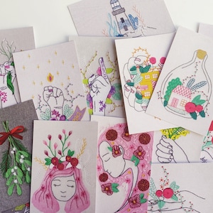 Postkartenillustration, bestickte Postkarten, Postkartenpaket, Postkartenstrauß, Häuser, feministische Postkarte, Handstickerei, Dekorationspostkarten