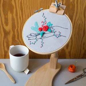 Hand embroidery kit DIY hoop art DIY wall decor spanish image 10