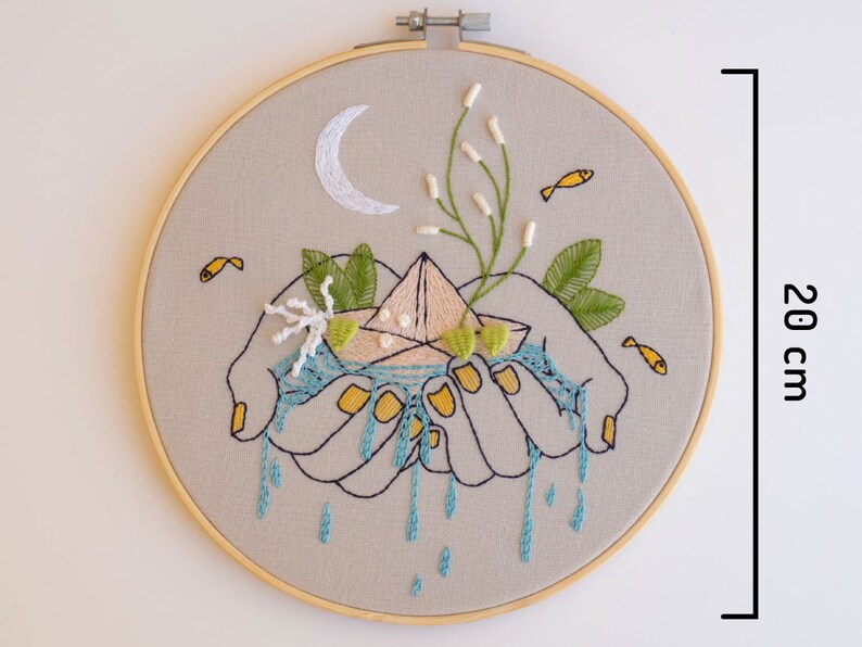 Hand embroidery pdf, pattern spanish, paper boat to embroider, fish water, moon night, online stitch, hands holding water, DIY embroidery image 2