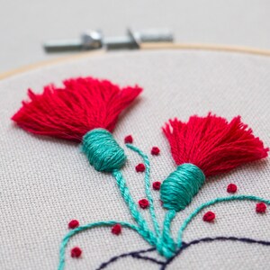 Hand embroidery pattern PDF, hoop art DIY, english directions, wall decor, free online stitch tutorial, red flower design, ramo flores rojas image 3