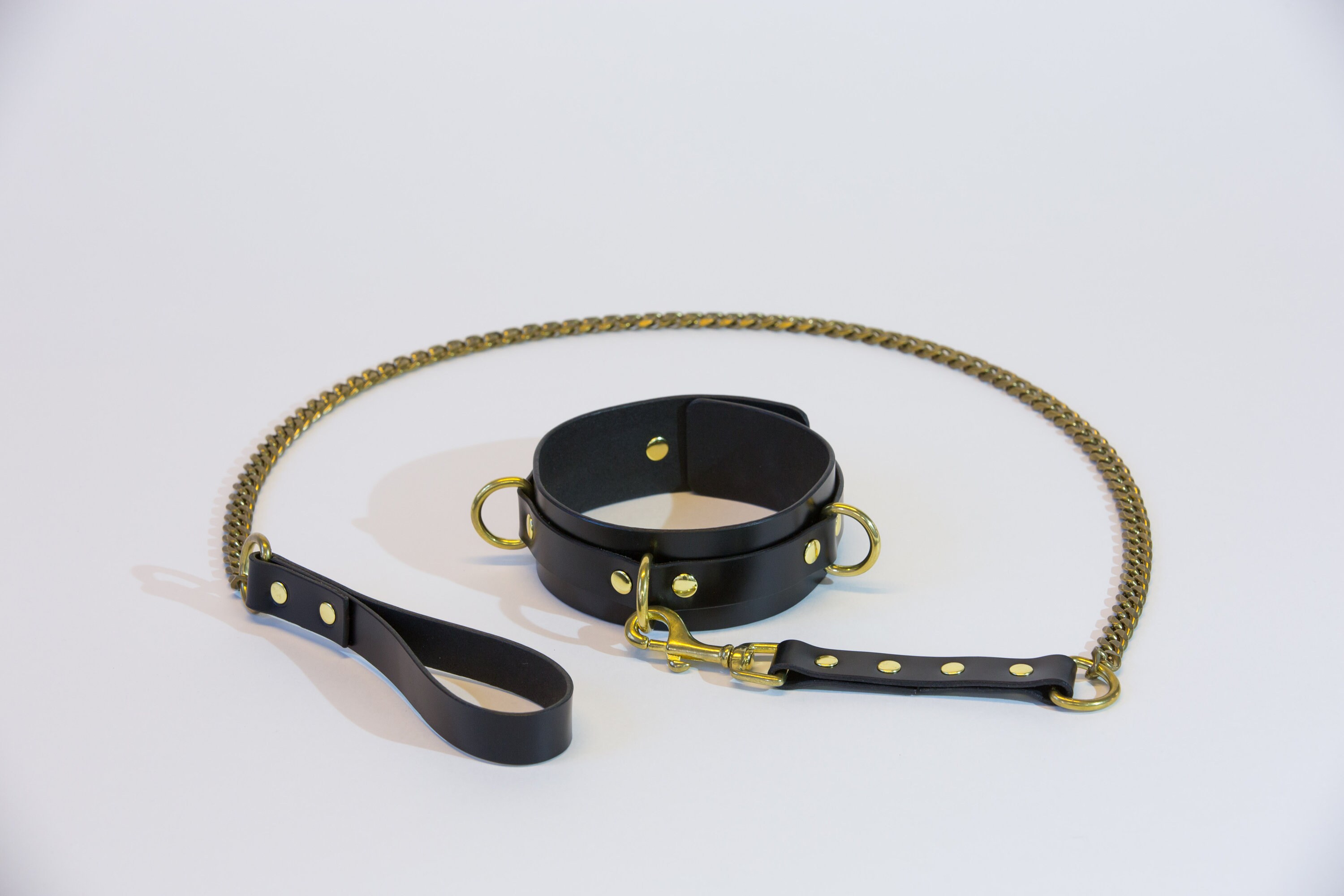 Black leash for sub collar from the Submission Etsy