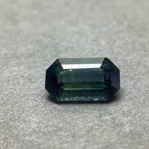 Sapphire Baguette Faceted Gemstone 1pc 3.7x6.8mm