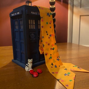 Sixth Doctor, Vervoid Lavalliere Cravat