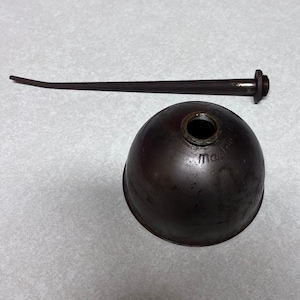 Vintage Premium 1940&#39;s Steel &quot;Master Oiler&quot; Oil Can - 4.5&quot; x 10&quot;