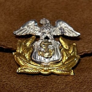 WWII USN Merchant Marine Hat Pin: 10k Gold, Sterling Silver Eagle