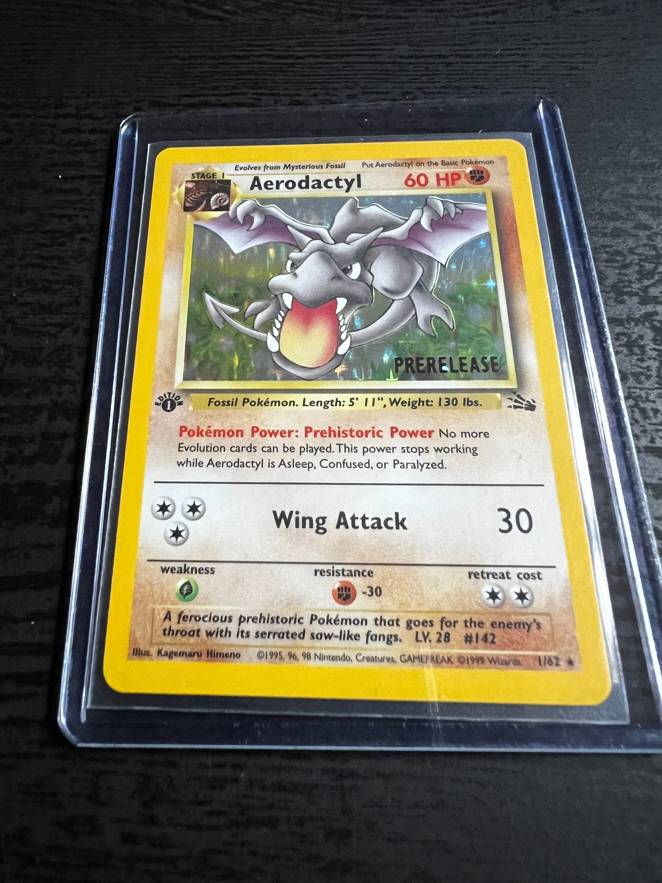 1997 Pokemon Japanese Fossil Rare Holofoil #142 Aerodactyl - PSA