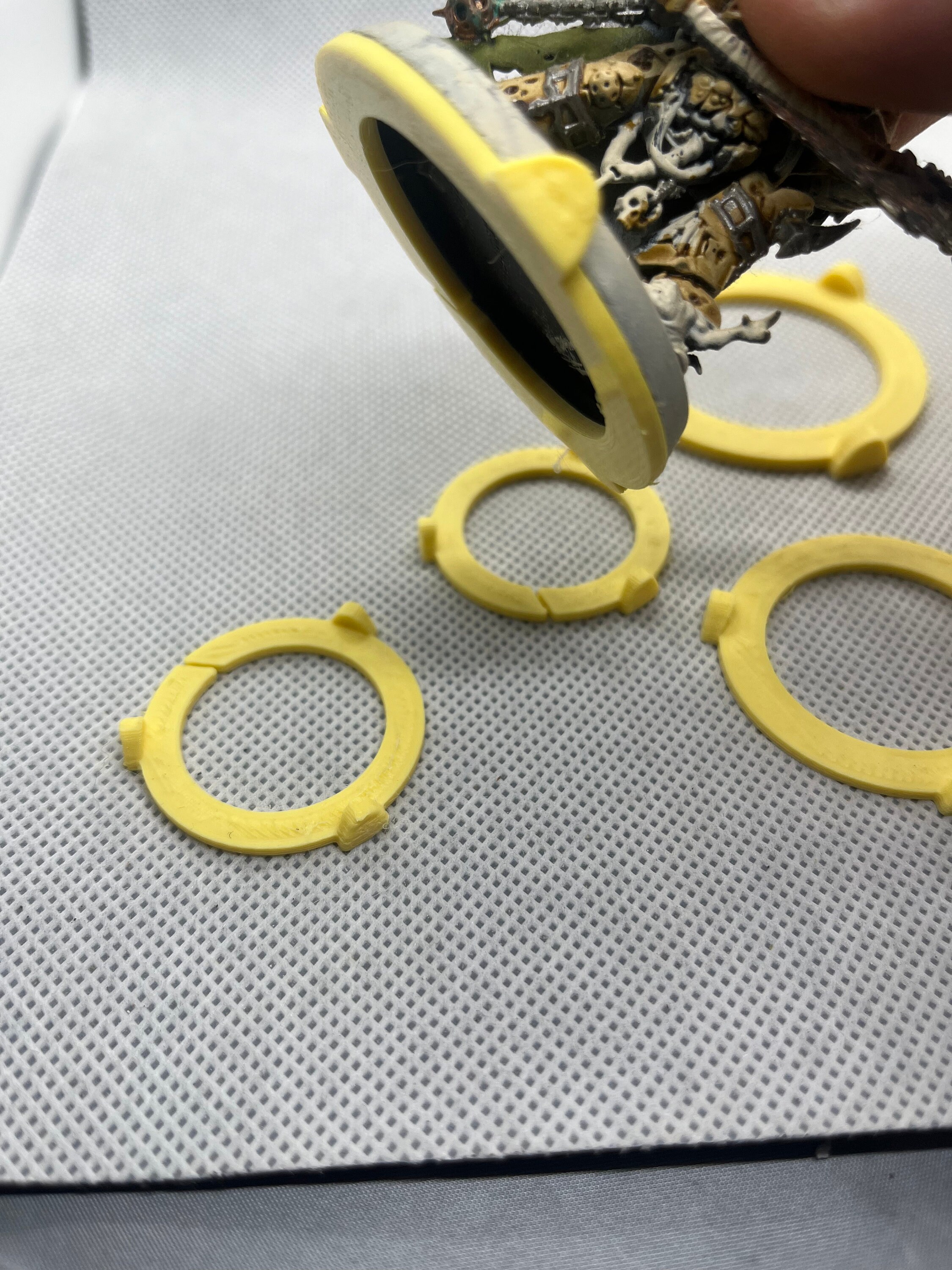 D&D Base Indentifier / Squad Marker Rings - MANY Colors - Lots! 25mm ...