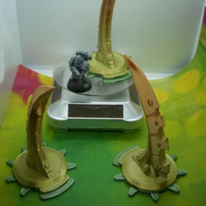 TECH Terrain - SET of (3) ~ 110mm tall Eldar Webway Webgate with Custom Base Support! - Terrain Scenery Piece - 28mm, D&D, - Many colors!!!!