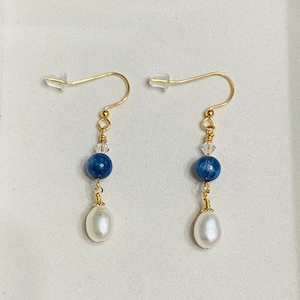 Fresh water pearl and blue Kyanite earrings