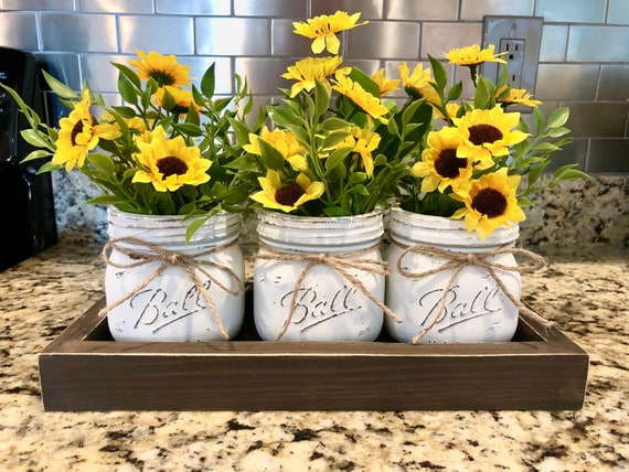 Farmhouse Sunflower Decor, Rustic Mason Jar Tray, Country Kitchen Sunflower Centerpiece, Coffee Table Mason Jar Decor, Mason Jar Centerpiece