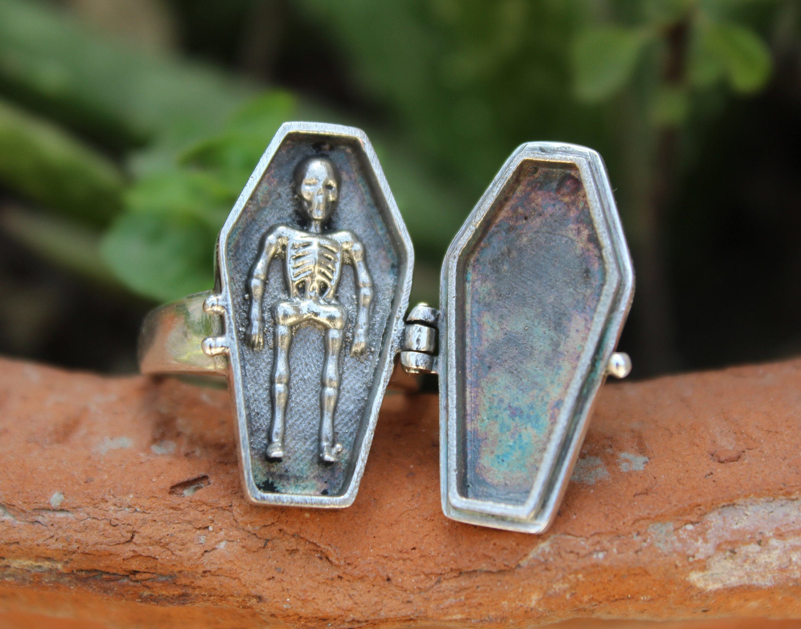 Coffin poison ring best sale