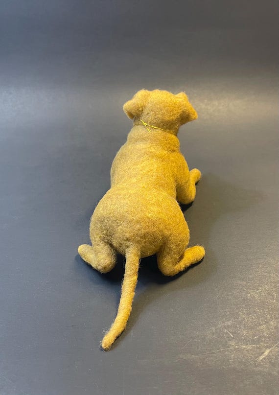 ニードルフェルトの黄色いラブラドール犬の置物 - Etsy 日本