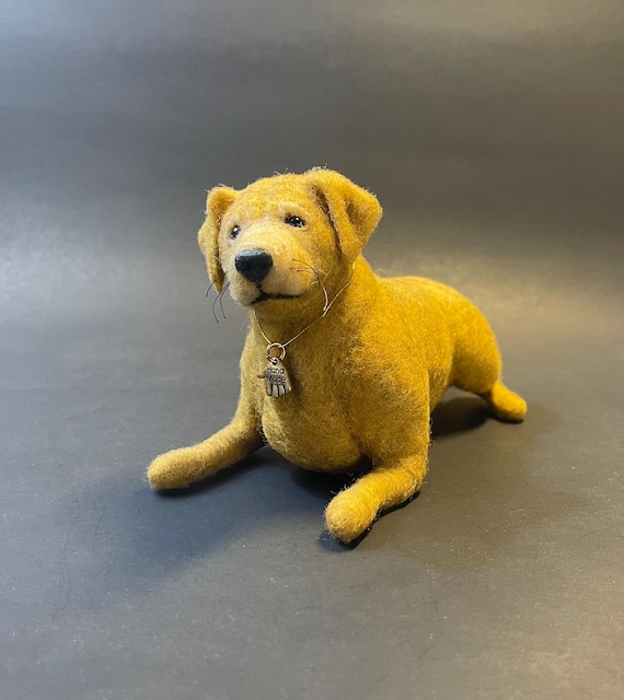 ニードルフェルトの黄色いラブラドール犬の置物 - Etsy 日本