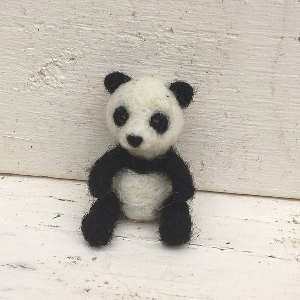 Miniatur Panda-Teddybär Nadel gefilzt Wolle Pandabär Junges