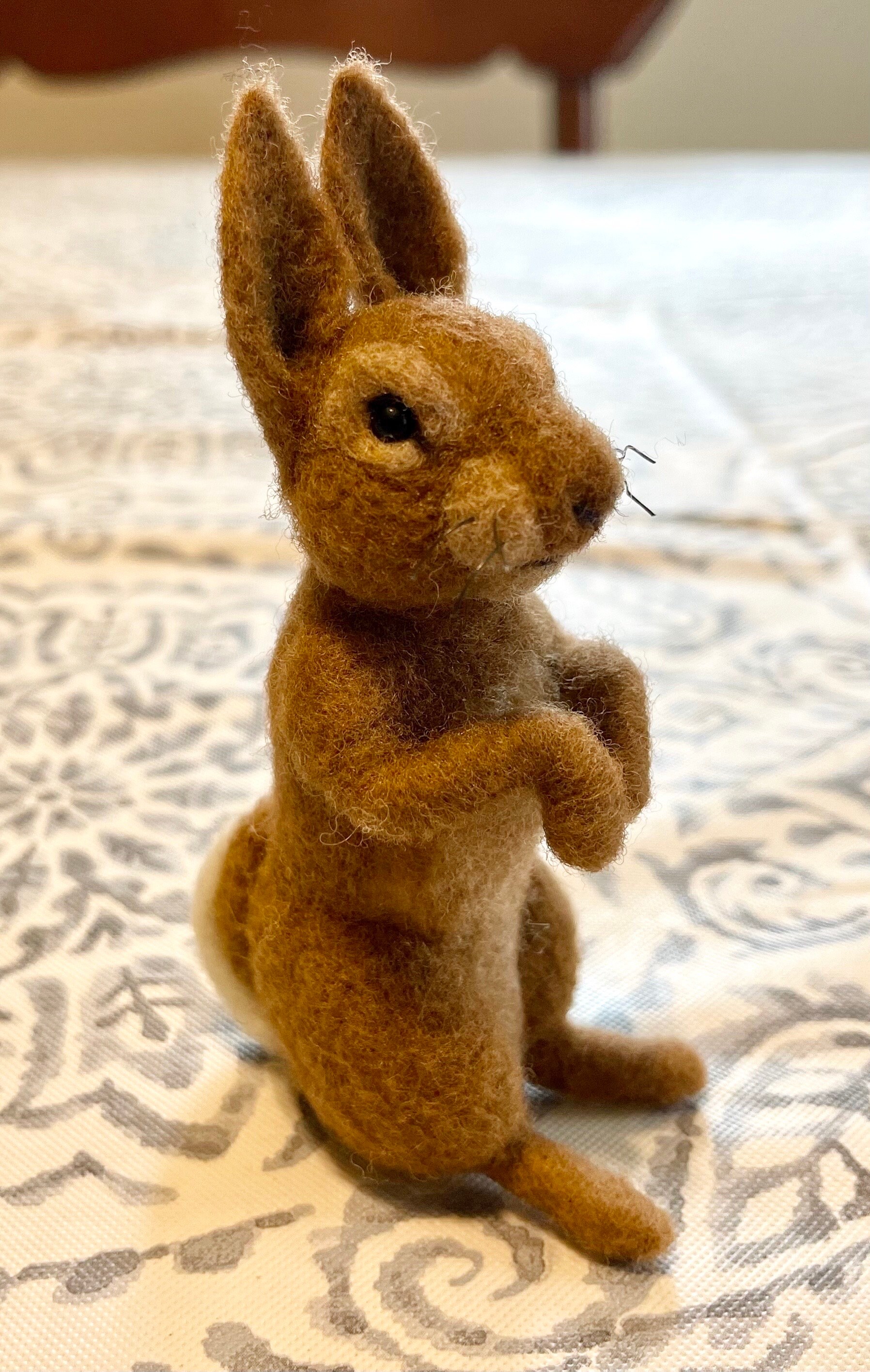 ニードルフェルトの茶色のウサギ - Etsy 日本