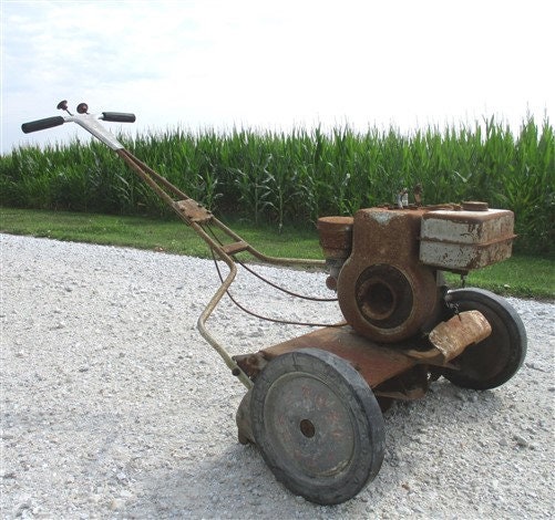 Toro Sport Lawn Reel Mower, Primitive Lawn Mower, Toro Parts, Vintage Lawn  Care, Vintage Mower, Vintage Reel Mower, Motorized Reel Mower 