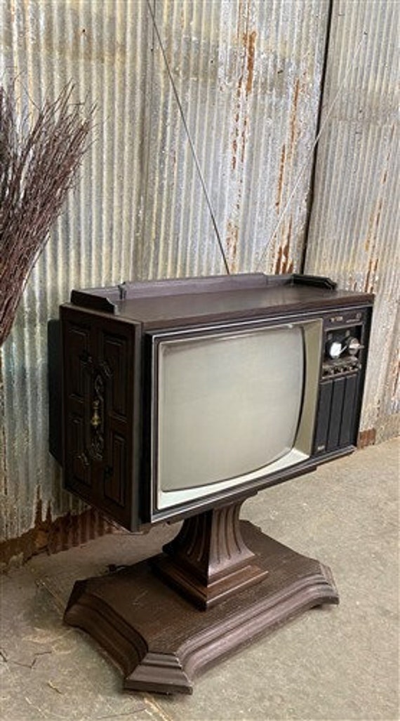 zenith tv 1975