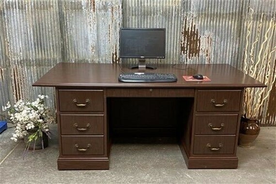 bureau Exécutif, bureau