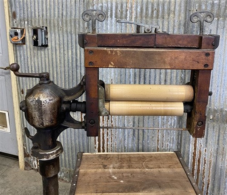Wood Ringer Washer Vintage Washing Machine Wooden Electric Wringer Washer, End Table ...