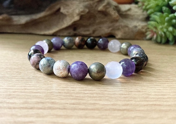 Crystal bracelet for negative cheap energy