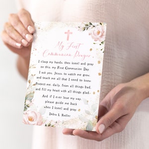Gebetskarte zur Erstkommunion, botanisches Eukalyptus-Blume, Mädchen-Erstkommunion, rosa Kreuz, Gebetsschild zur Kommunion, Vorlage