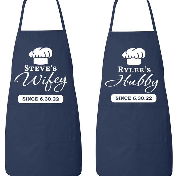 Hubby and Wifey Aprons Set, Wedding Gift Apron Set, Personalized Newlywed Apron, Wifey and Hubby Apron Set, Matching Couple Aprons with Name