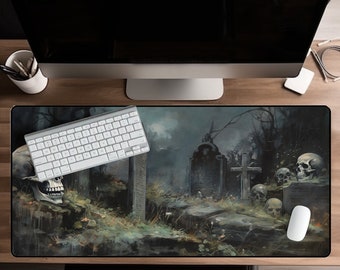 Könnte beinhalten: Eine dunkle, stimmungsvolle und atmosphärische Friedhofsszene mit einer weißen Tastatur, einer Maus und einem Schädel auf einer schwarzen und grauen Mausmatte. Die Szene zeigt eine Vielzahl von Grabsteinen, Kreuzen und Schädeln.