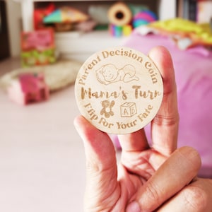 New parent decision flip coin, parent decision coin, newborn baby, baby gift, mom&#39;s turn, dad&#39;s turn, baby decision making, Baby shower gift