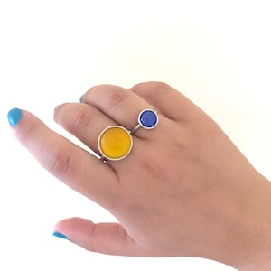 Yellow Sea Glass Stone Ring-Sterling Silver Ring-Yellow Glass Stone-Round Stone-Adjustable Ring-Minimalist Ring-Sun-Yellow Stone Jewelry
