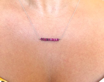 Colgante de ágata rosa y negra con cadena de plata de ley chapada en oro de 18k, ágata auténtica, collar delicado, piedra rosa, collar con barra de piedras preciosas.