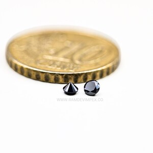 AAA Round Black Diamond: 1.45-1.55mm Brilliant Cut (Per 1 Carat)