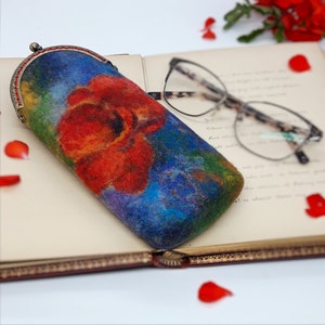 Poppy felt wool women's glasses case, Mother's Day gift, Multipurpose colorful bag, Clasp purse, Handmade gift, Gift for her, Ready to ship