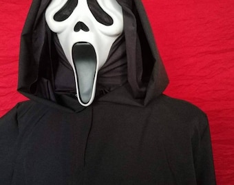 Scream 2022 costume