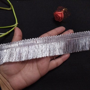 op maat gesneden Indiase zilveren kleur kwastjes trim, Chainette Fringe trim, Gypsy Boho Boho trim, zilveren Sari grens, groothandel trim, Fringe trim