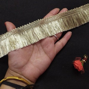 cortado a medida Indian Beige Gold Color Sari Trim, Chainette Fringe Trim, Gypsy Boho Boho Trim, Ribete al por mayor, Ribete beige indio, Ribete de costura