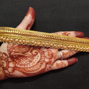 par mètre Garniture indienne en dentelle tissée avec franges, couleur or métallique, utilisée dans différentes conceptions et plusieurs artefacts