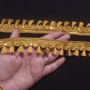 lose Ware Gold Farbe Quasten Fransen Design Band Spitzenbesatz für Vorhänge Taschen Kostüme Dekoration Dupatta Trim.