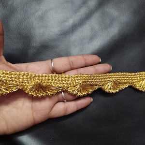 Schüttgut Indian Metallic Gold Farbe Gewebte Arbeit Perlen Fringe Design Band Spitzenbesatz Verwendet In Verschiedenen Designing In Multi Artefakte.